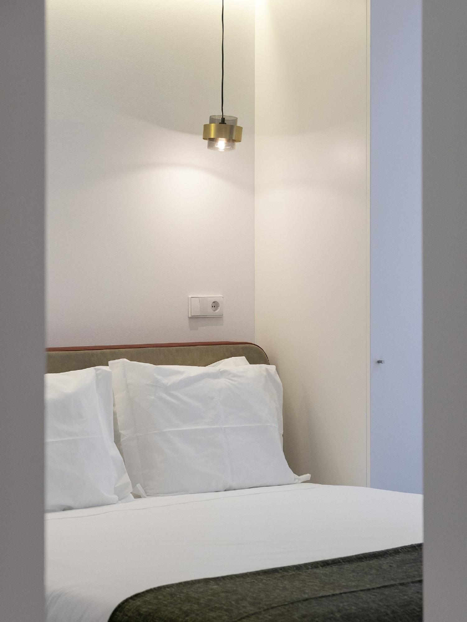 Lisbon Serviced Apartments - Chiado Emenda Bagian luar foto