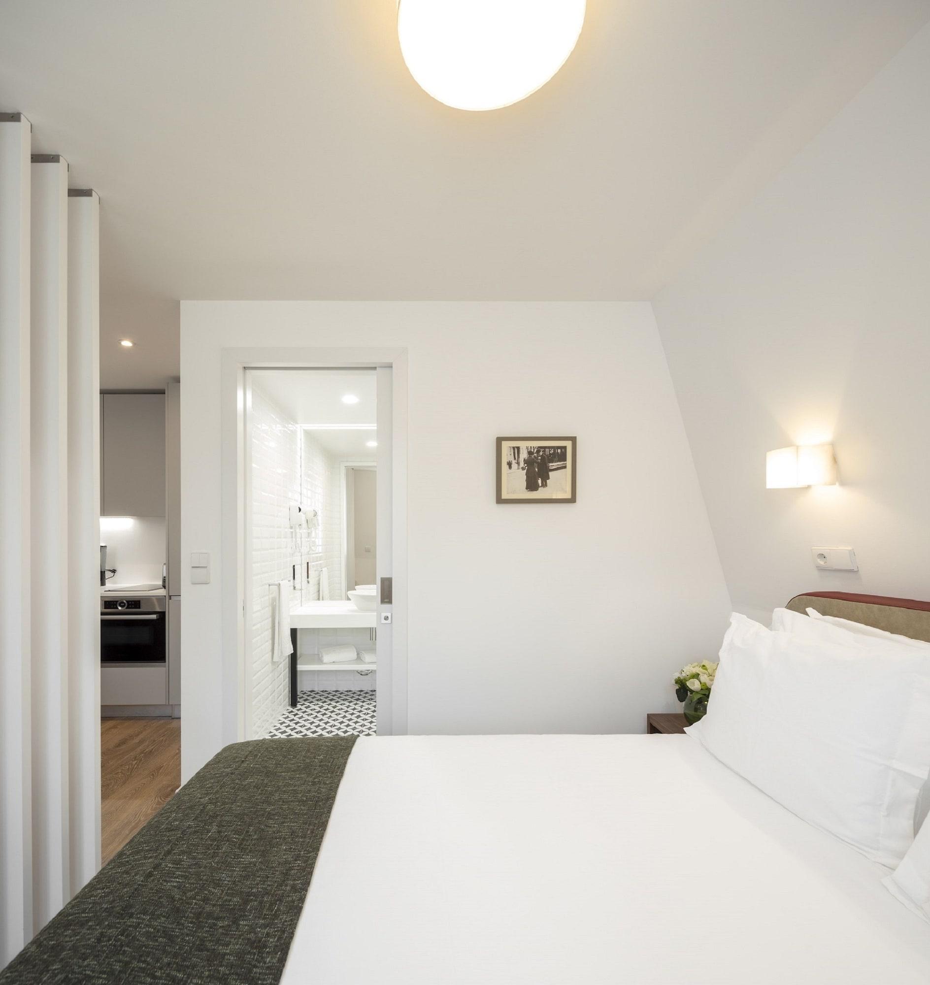 Lisbon Serviced Apartments - Chiado Emenda Bagian luar foto