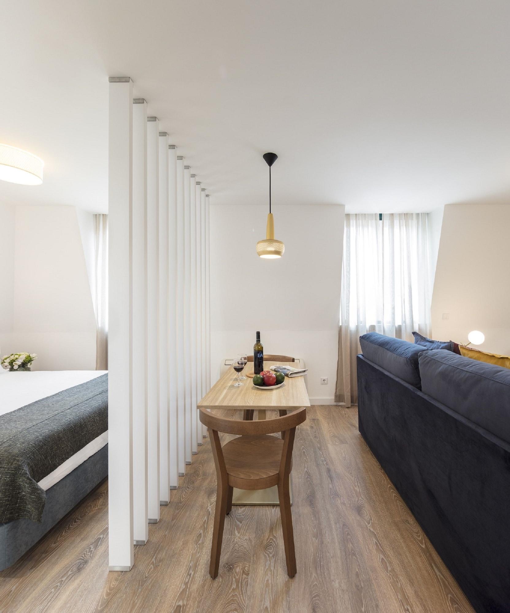 Lisbon Serviced Apartments - Chiado Emenda Bagian luar foto