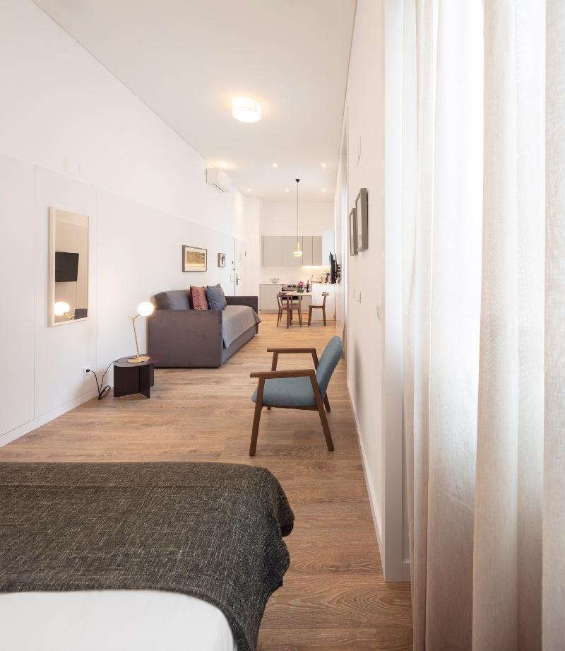 Lisbon Serviced Apartments - Chiado Emenda Bagian luar foto