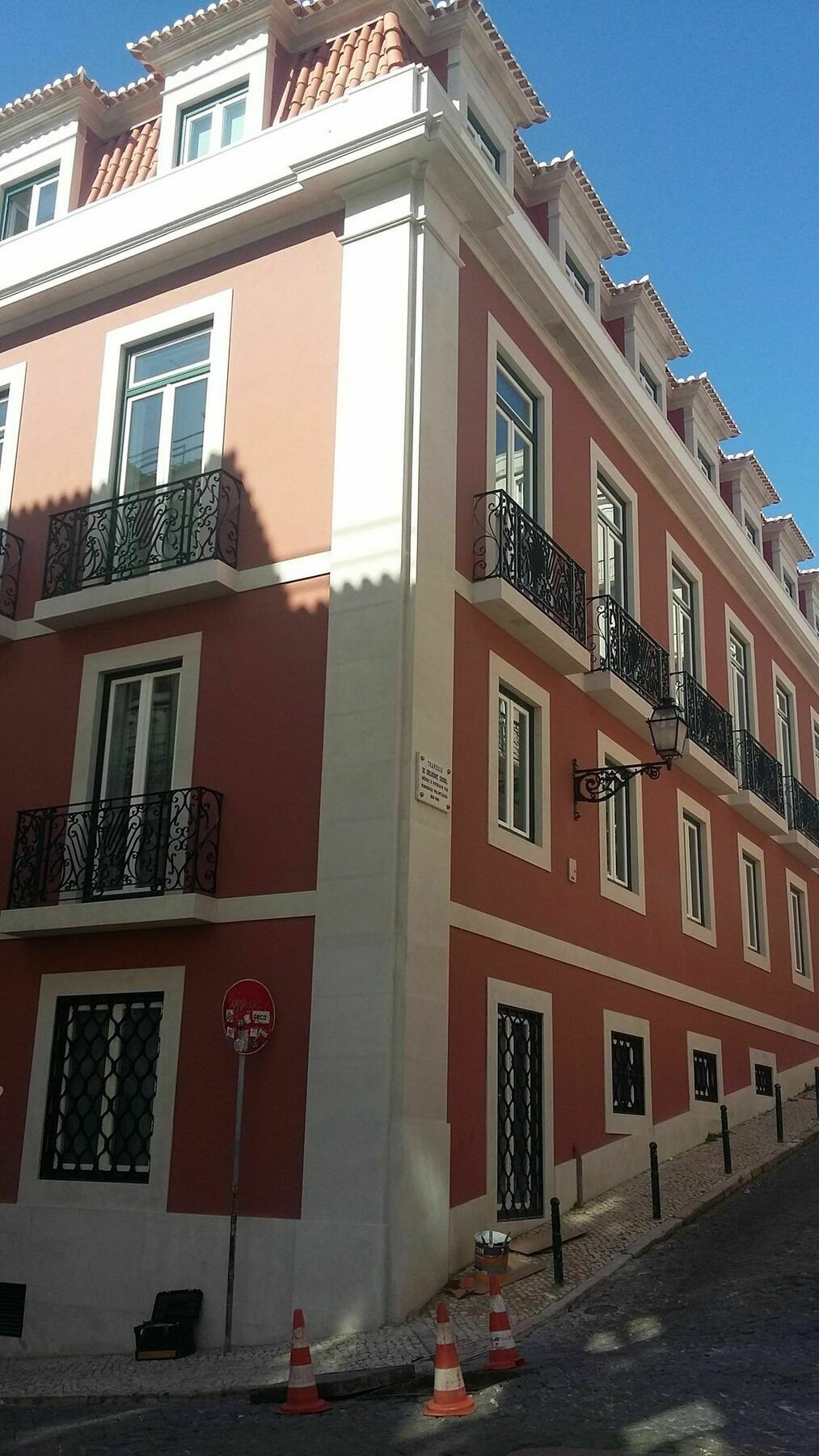 Lisbon Serviced Apartments - Chiado Emenda Bagian luar foto